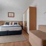 Apartamento I Sobe Ina *
