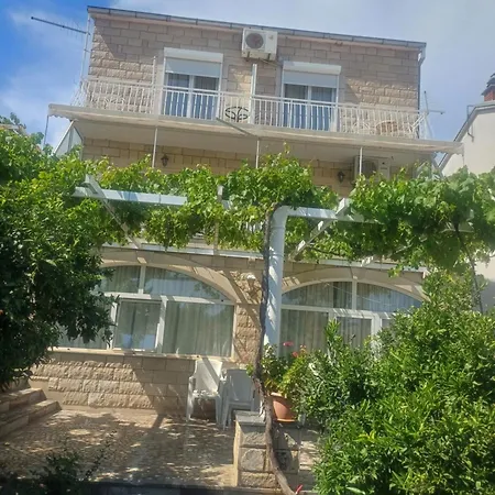 Apartament I Sobe Ina *